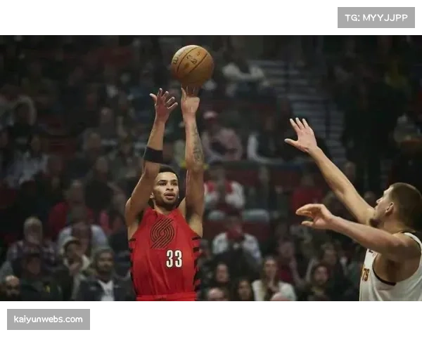 本场比赛格兰特表现稳定，罚球锁定胜局收获16分